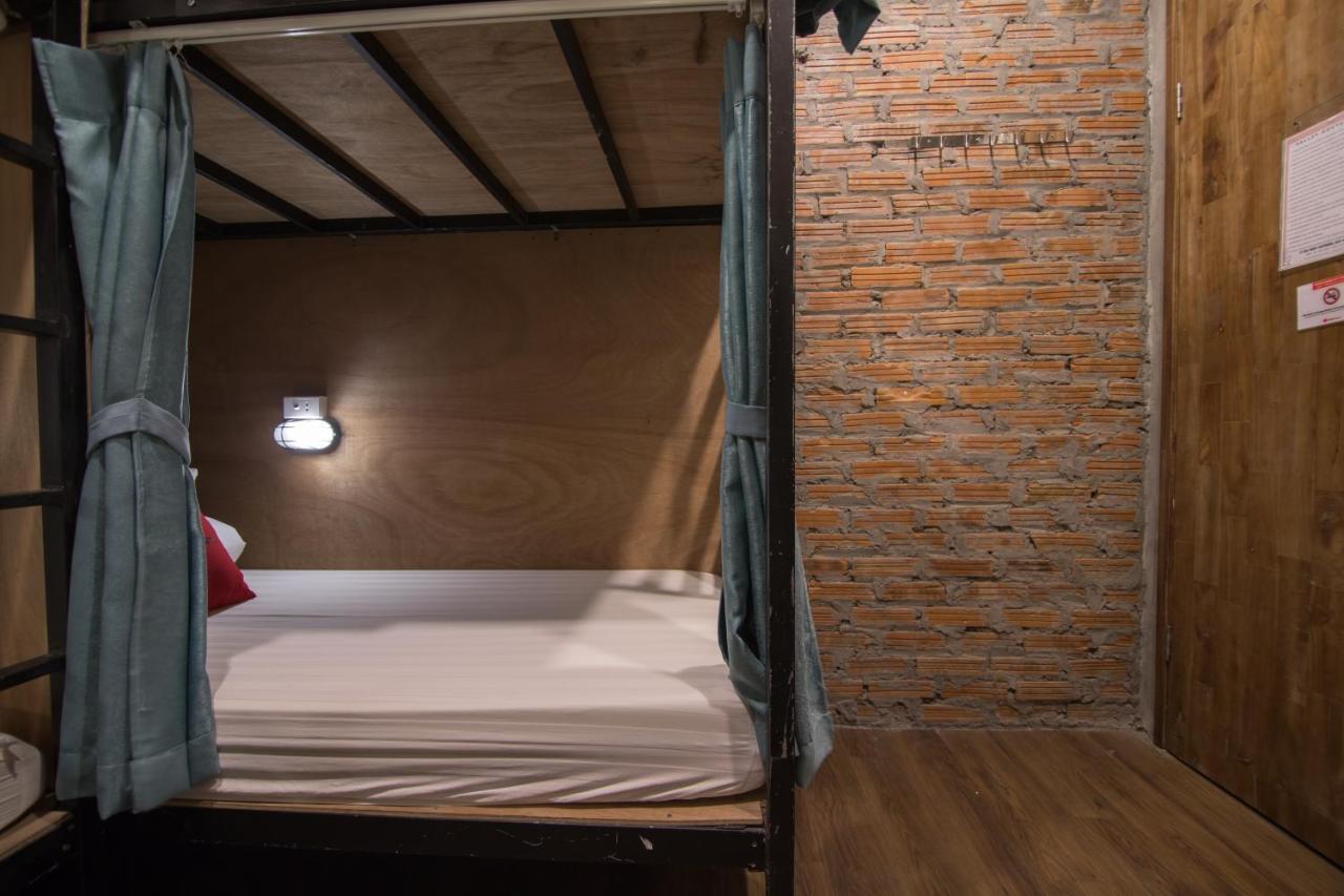 Reddoorz @ Tong Duy Tan Street (Adults Only) Vandrerhjem Hanoi Eksteriør bilde
