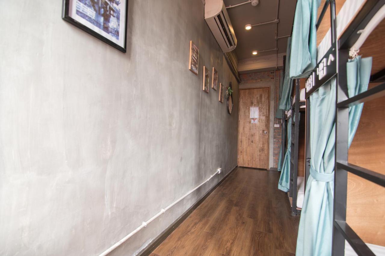 Reddoorz @ Tong Duy Tan Street (Adults Only) Vandrerhjem Hanoi Eksteriør bilde